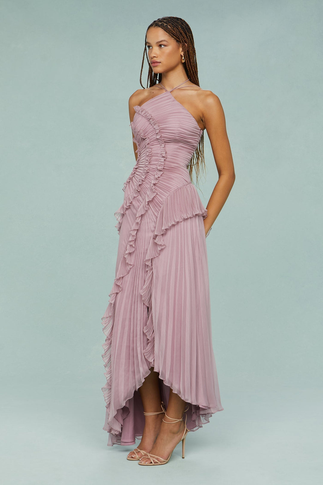 Chic women's halterneck maxi dress with ruffles, ideal for wedding guests and formal events.