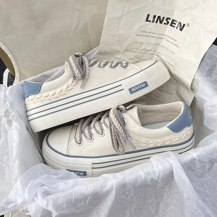 Stylish women's chunky platform casual shoes, perfect for spring summer fashion and comfortable daily wear.