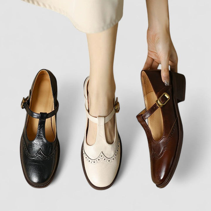 Stylish women's mary janes: black flats with buckle strap, perfect for spring casual wear