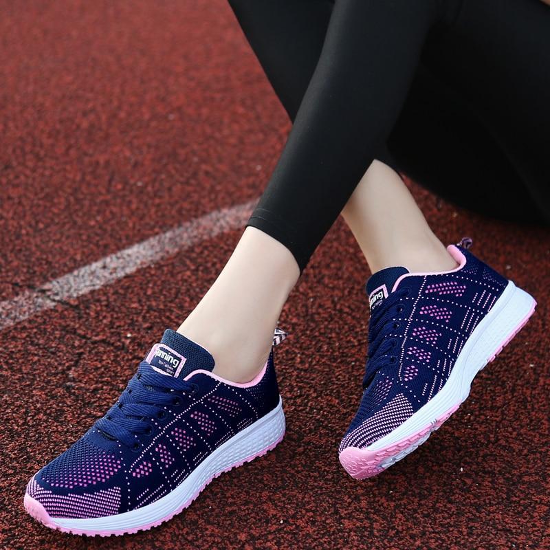 Close-up of the spacious toe box on women's comfortable orthopedic shoes for pain relief.