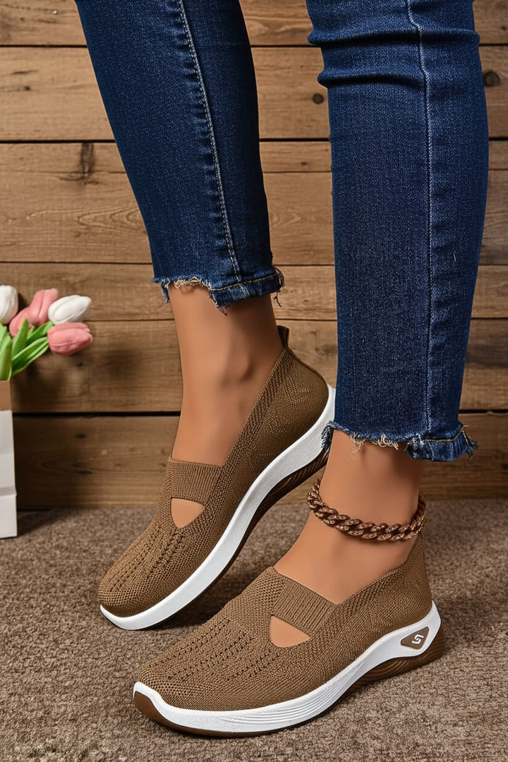 CloudStride women's comfort sneakers, ideal for daily walks and an active lifestyle.