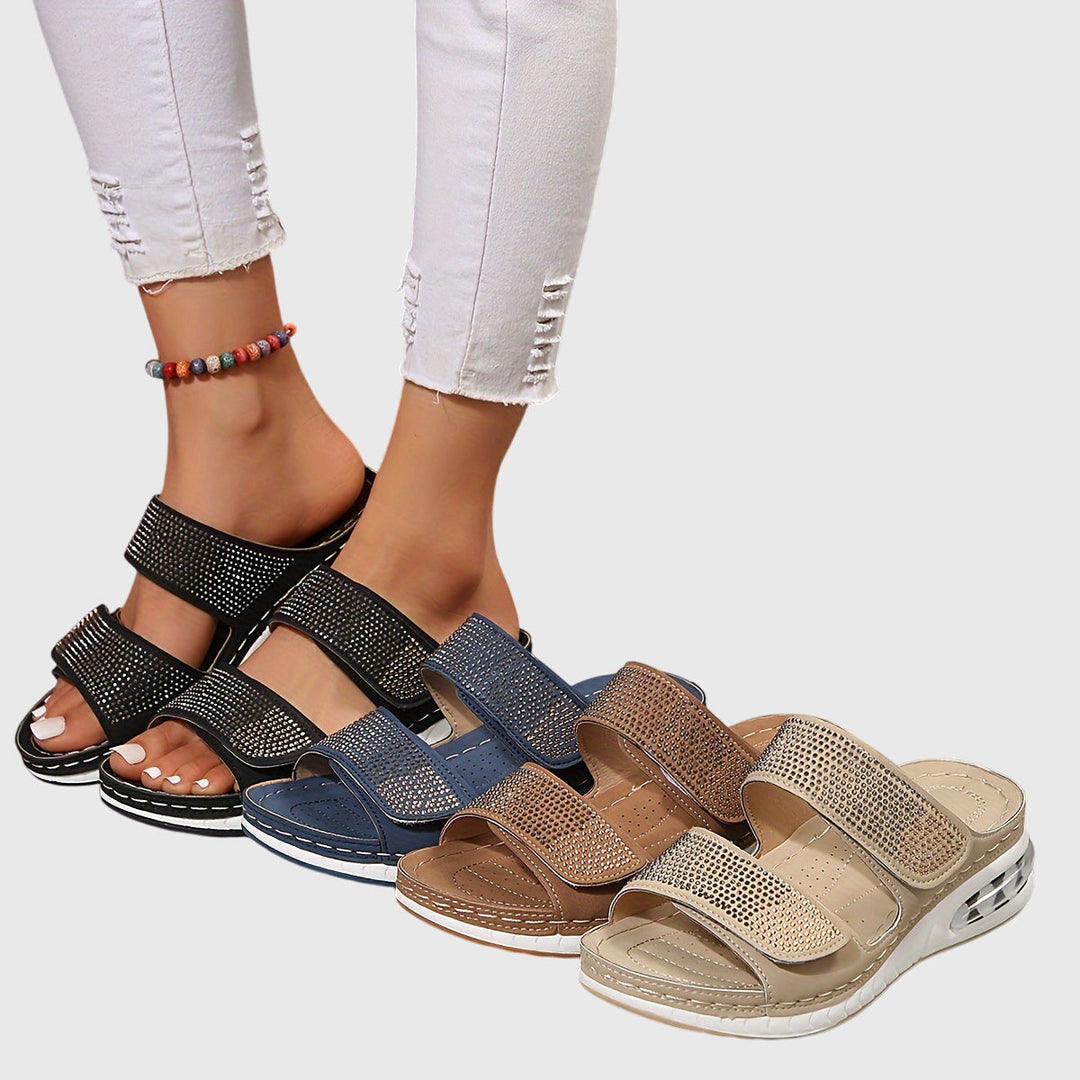 Ultimate comfort women's walking sandals, featuring strong arch support for daily wear & long walks.