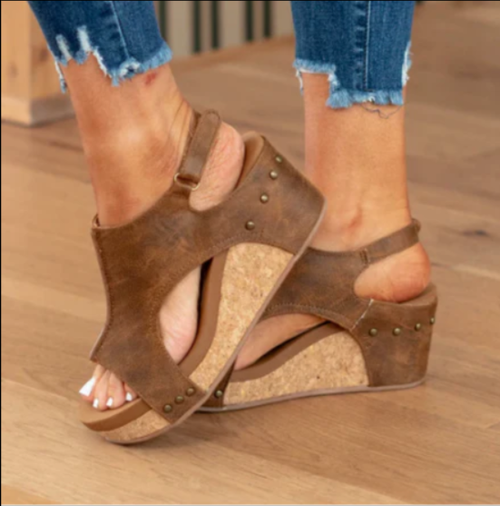 Stylish women's platform wedge sandals, slingback open toe, perfect for casual or dressy summer outfits.