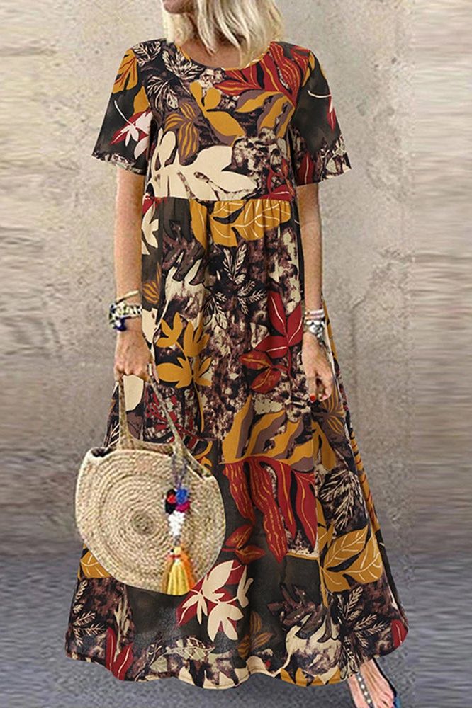Flowy women's long maxi dress for relaxed summer days, offering versatile style and ultimate comfort.