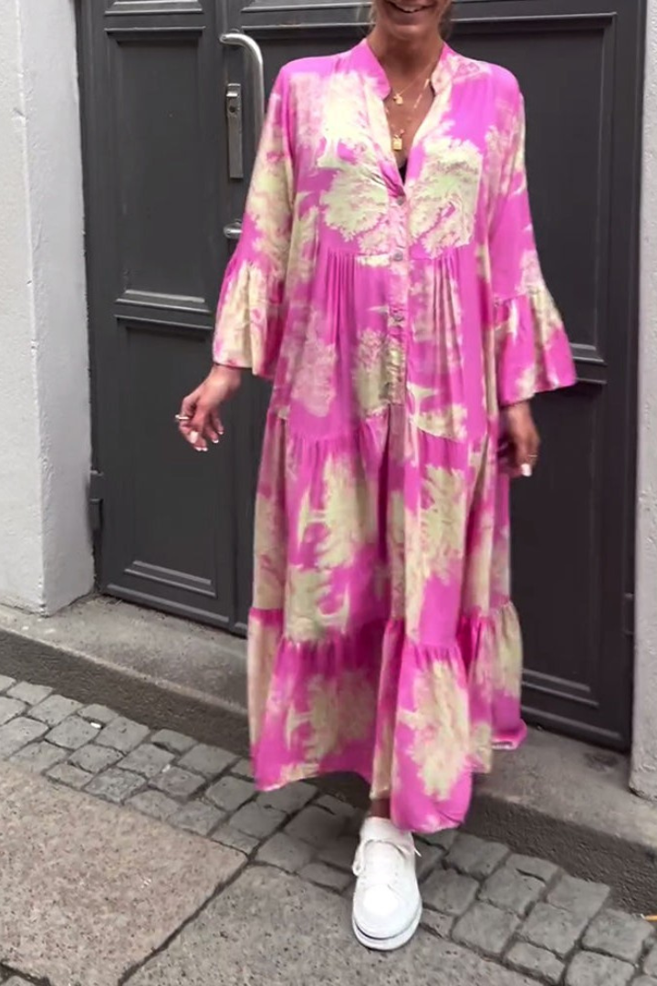 Soft, comfortable women's relaxed maxi dress, ideal for spring and summer casual wear.