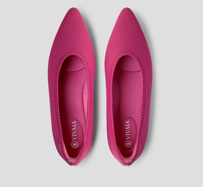 Easy-to-wear women's comfortable ballerinas, versatile slip-on flats for spring & summer adventures.