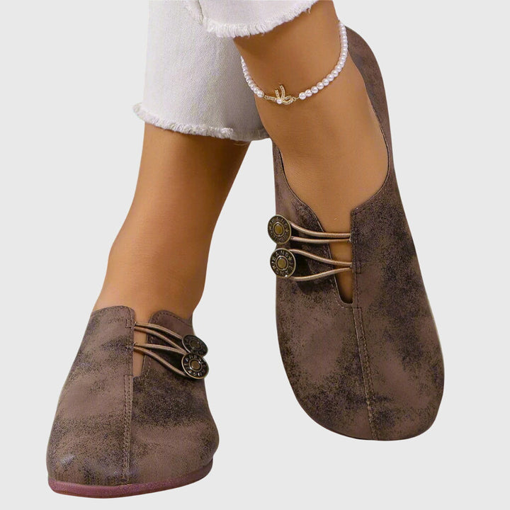 Women's comfortable slip-on flat shoes, perfect for everyday wear with a barefoot feel.