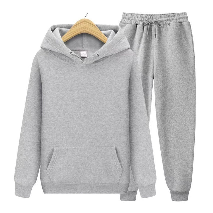 Stylish women's relaxed fit 2-piece jogger & hoodie set. Ideal casual outfit for travel & everyday comfort.