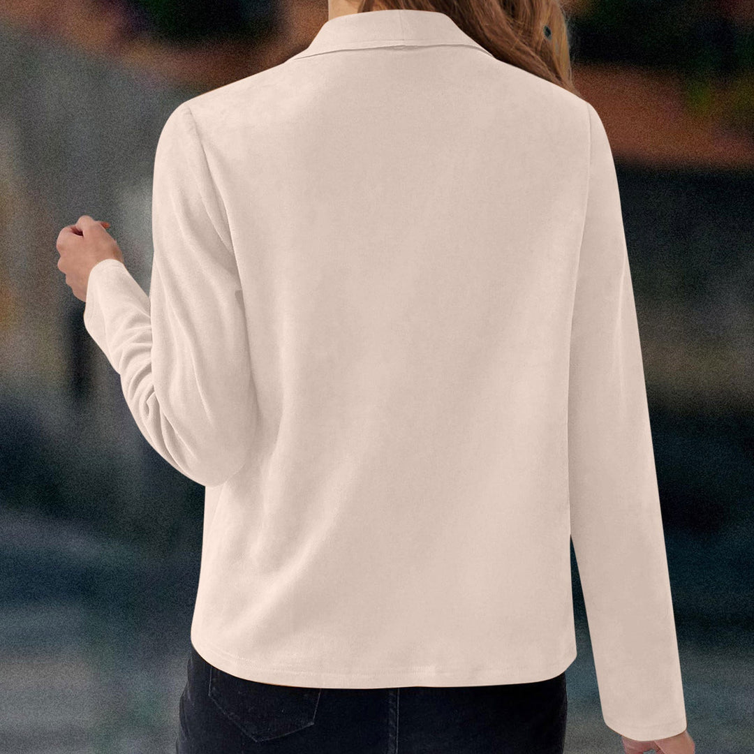 Versatile women's cropped open front jacket, an elegant layering piece for any fashion-forward outfit.