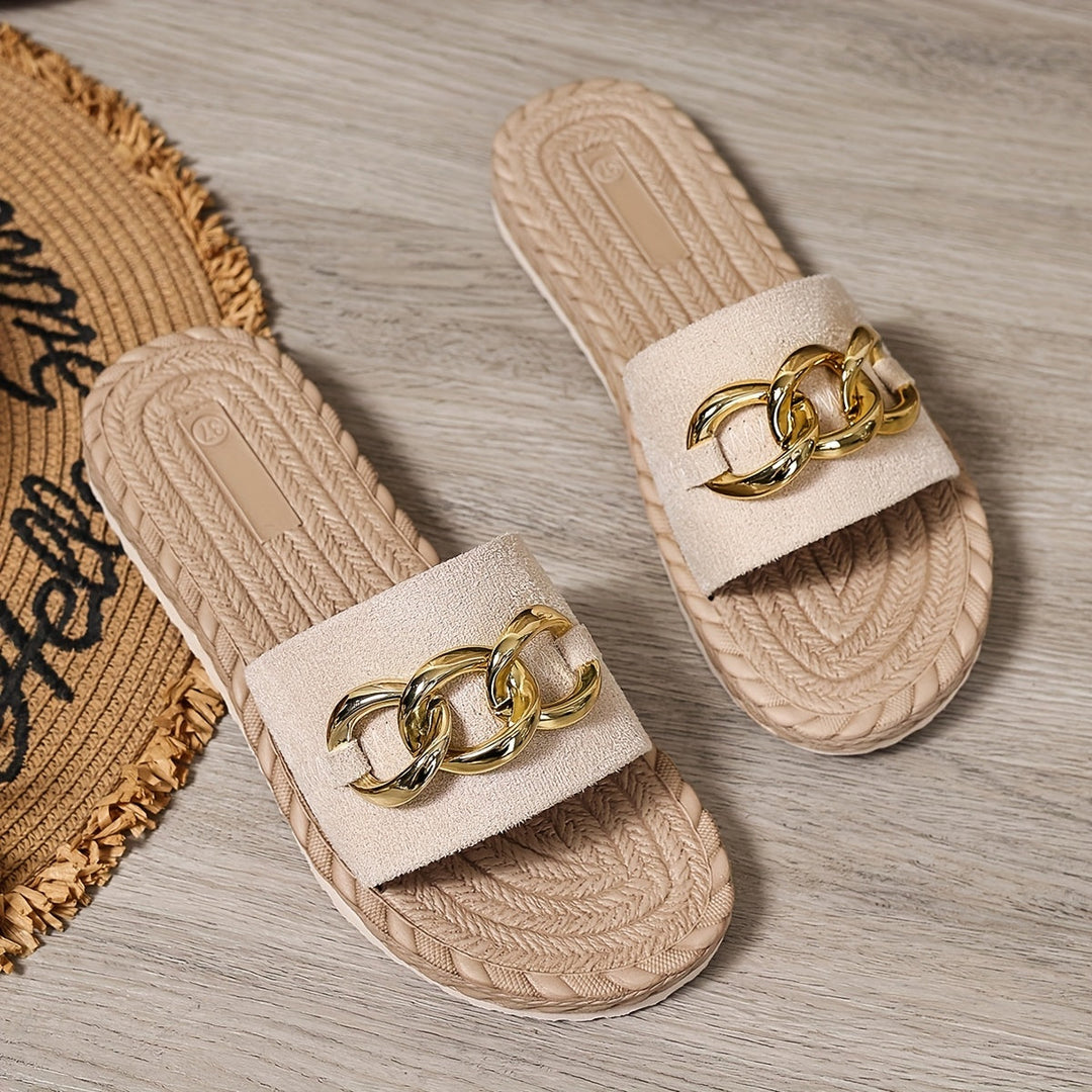 Cushioned women's casual sandals, offering superb comfort and support for all-day wear during summer.