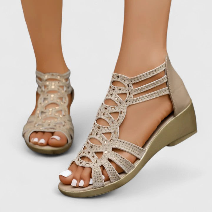 Stylish women's walking flat sandals, cushioned with arch support for comfortable everyday wear.