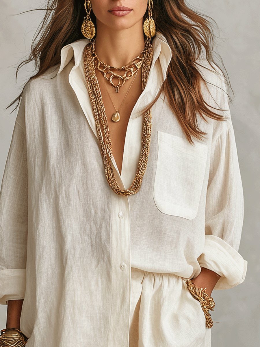 Comfortable women's linen-look two-piece short set, relaxed fit, perfect for summer vacations.