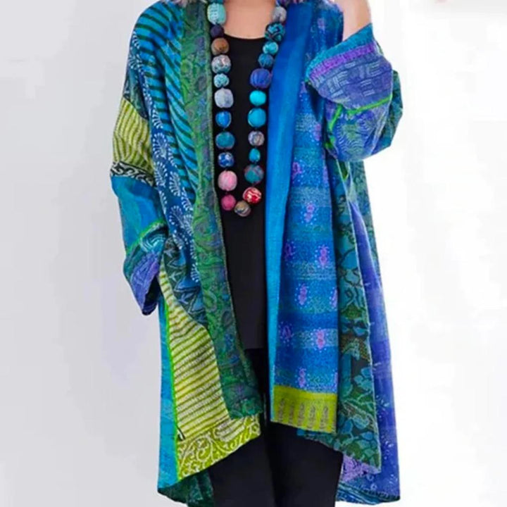 Stylish women's open-front long sleeve cardigan in a relaxed fit, ideal for versatile everyday wear.