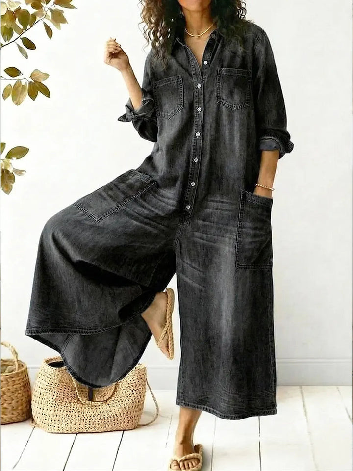 Stylish women's wide-leg button-up jumpsuit. Perfect for a relaxed fit, casual summer outfit or chic travel wear.