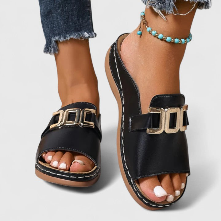 Women's elegant comfort sandals with arch support for stylish daily wear.