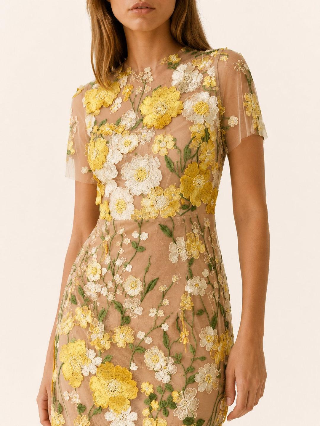 Chic floral pattern midi dress for women, featuring short sleeves and a flattering length. Great for occasions.