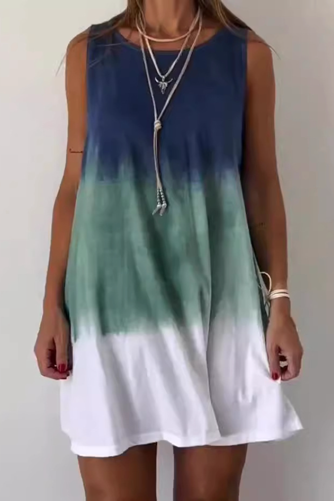 Women's elegant floral printed midi dress for spring and summer, flattering and sophisticated day wear.