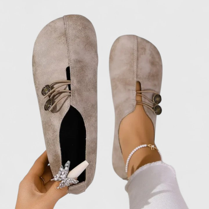 Women's elegant loafers with padded insole for ultimate comfort. Foldable slip-on travel shoes with elastic closure.