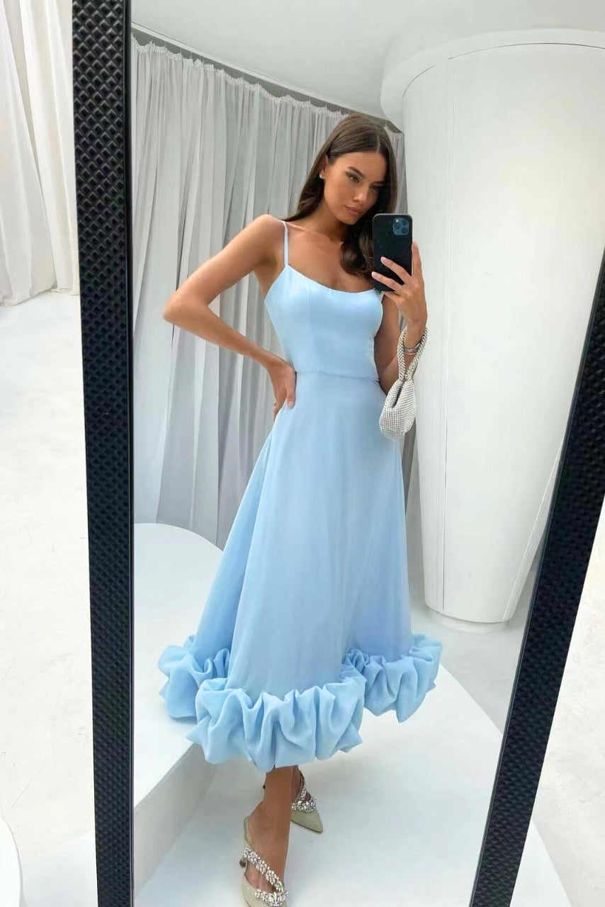 Elegant women's sleeveless maxi wedding guest dress with a chic scoop neck design.