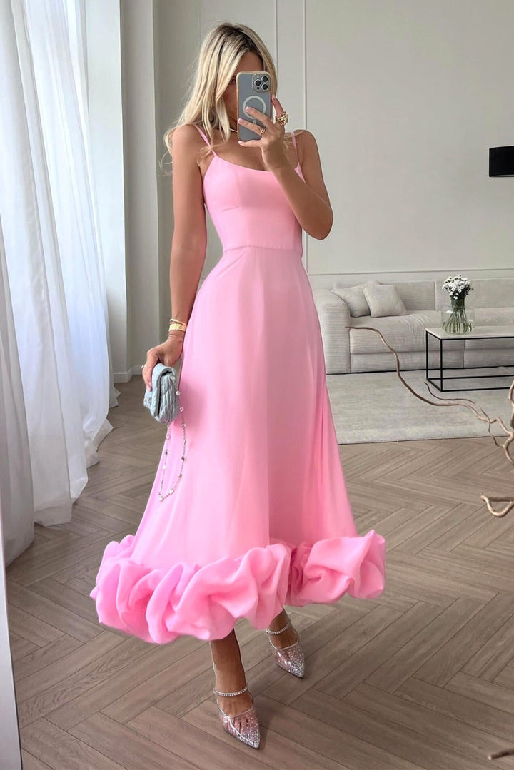 Chic women's formal maxi dress, scoop neck, ideal for wedding guests & evening parties.