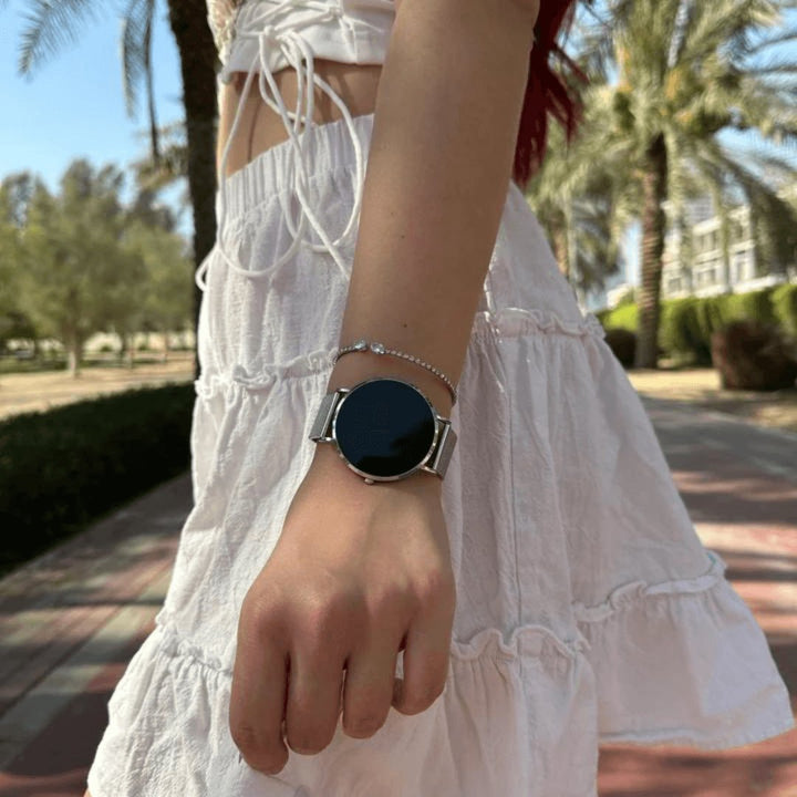 Rose gold women's elegant slim smartwatch. Perfect activity & health tracker with stylish design.