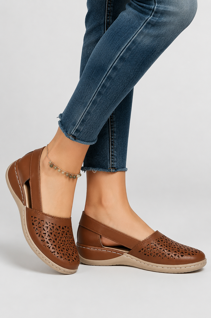 Enjoy all-day comfort with these women's breathable walking shoes, designed for versatile daily wear.