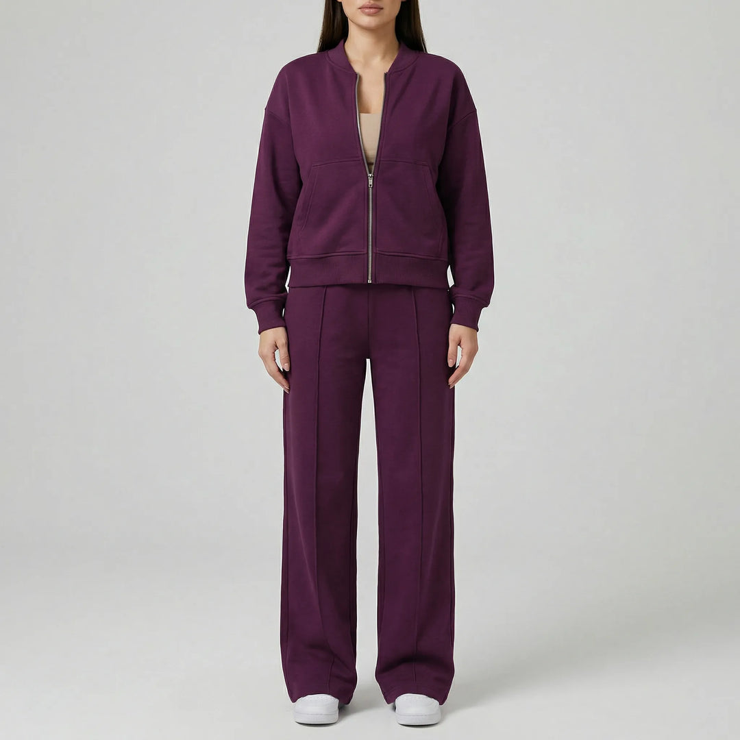 Sophisticated women's straight leg trousers set, regular fit, ideal for elegant wear.