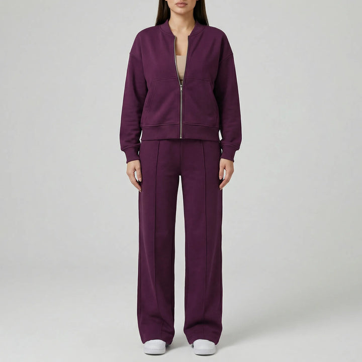 Sophisticated women's straight leg trousers set, regular fit, ideal for elegant wear.