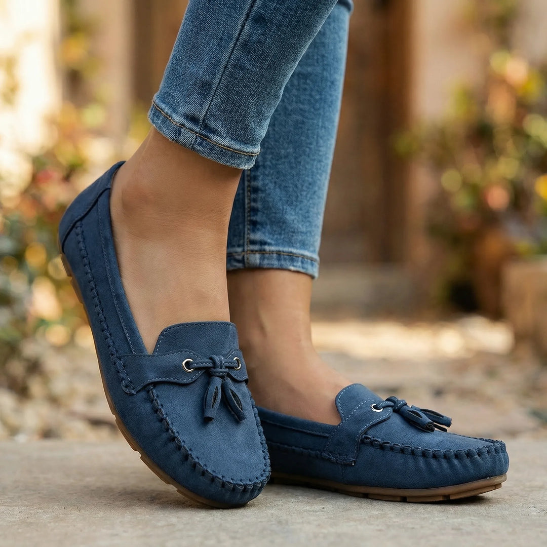 Spacious extra wide toe box on women's memory foam loafers for ultimate foot comfort.