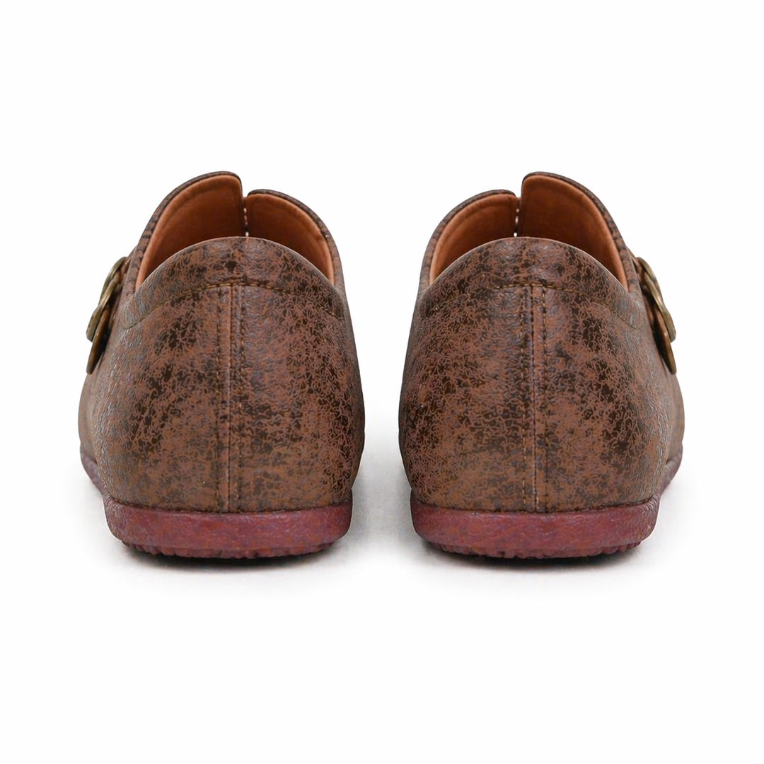 Breathable women's slip-on walking shoes. Flexible barefoot design for natural comfort & summer wear.