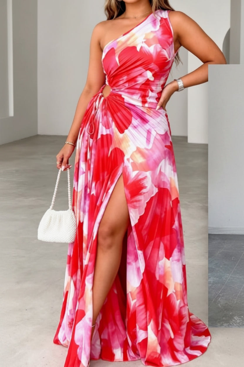 Women's floral halter neck maxi dress with keyhole detail, perfect for summer vacation or elegant parties.