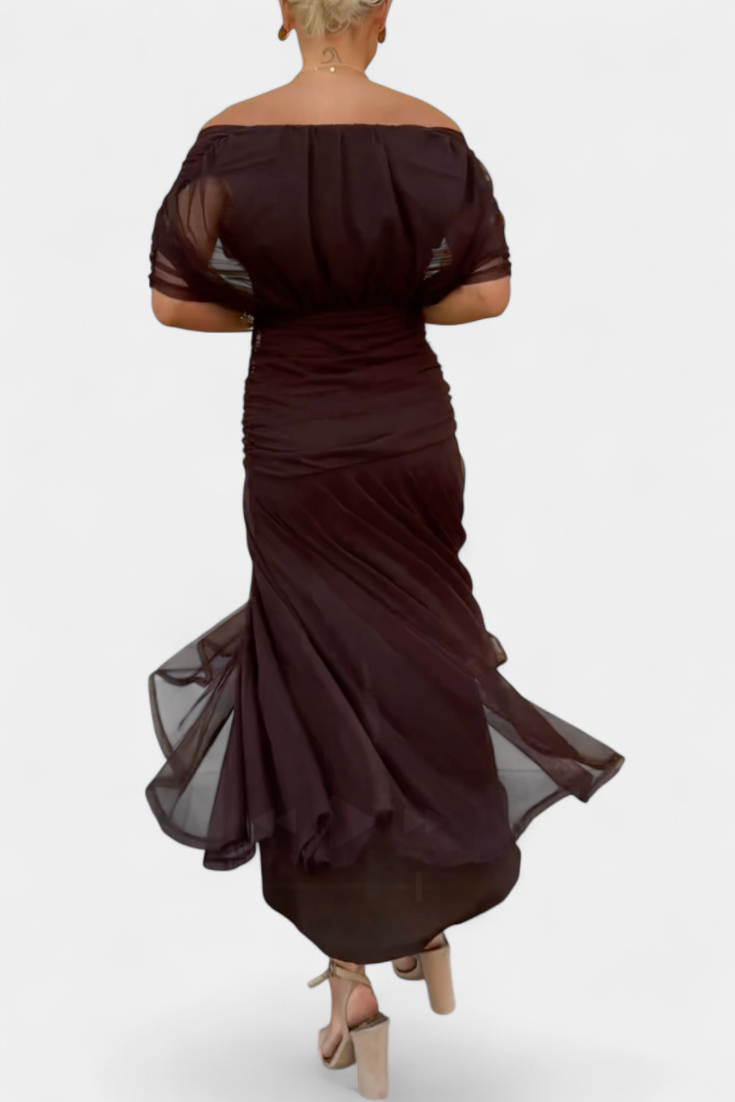 Stylish women's floral off-shoulder party dress. Long sleeve maxi gown, perfect for ceremonies & events.