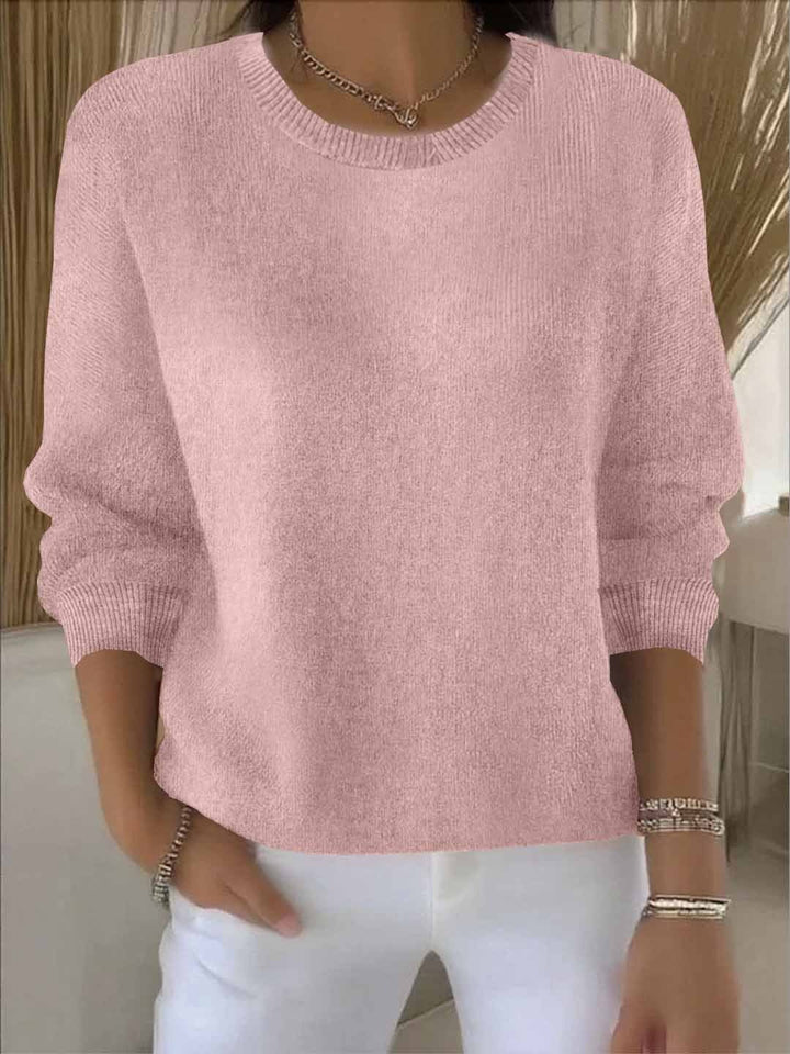 Cozy women's relaxed fit sweater, perfect for casual everyday wear in autumn & winter.