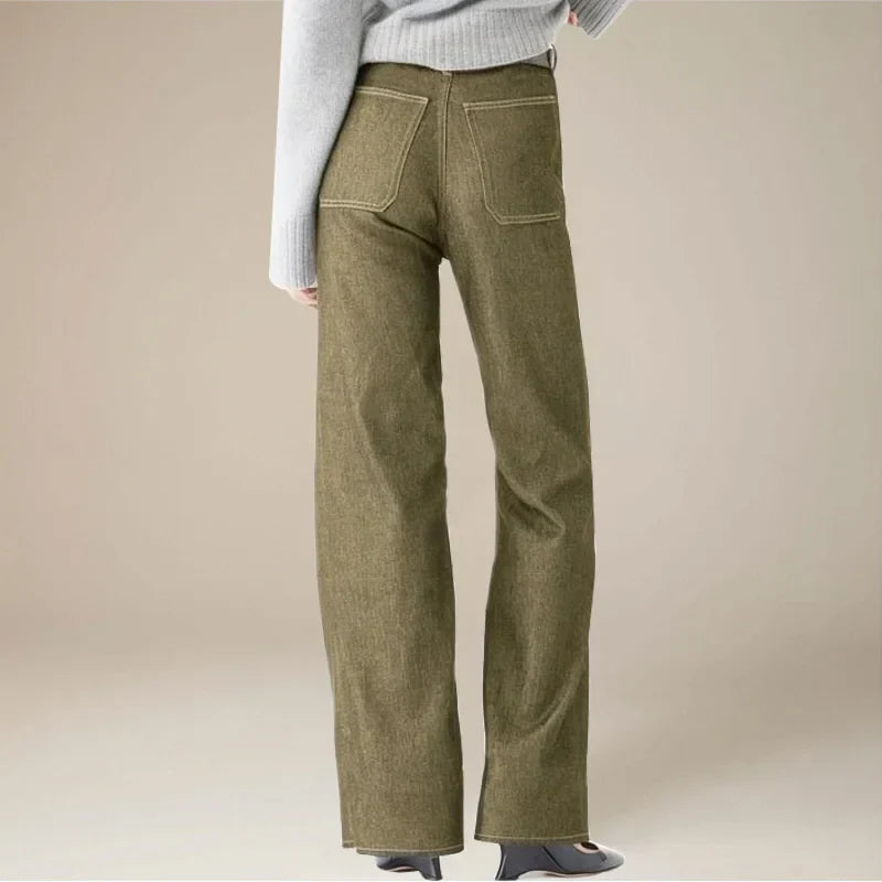 Folded women's high-waist capri denim trousers, classic blue, essential summer wardrobe