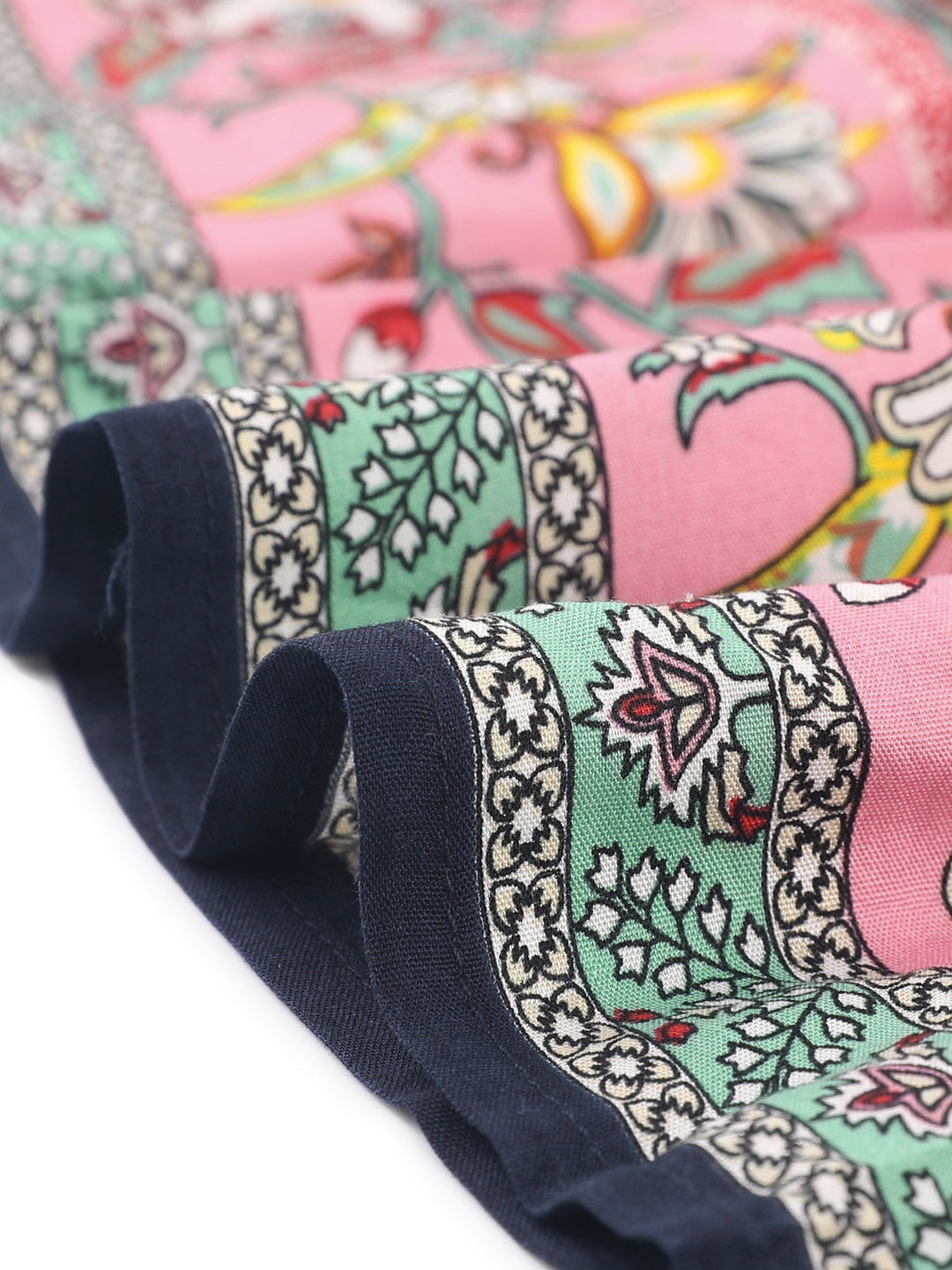 Summer vibes: Flowing printed maxi skirt, high-waist, women's, with a stylish slit.
