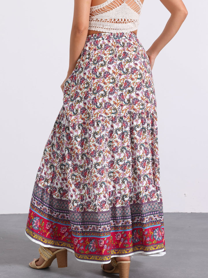 Flowy printed maxi skirt for women, high-waist, offering freedom of movement.