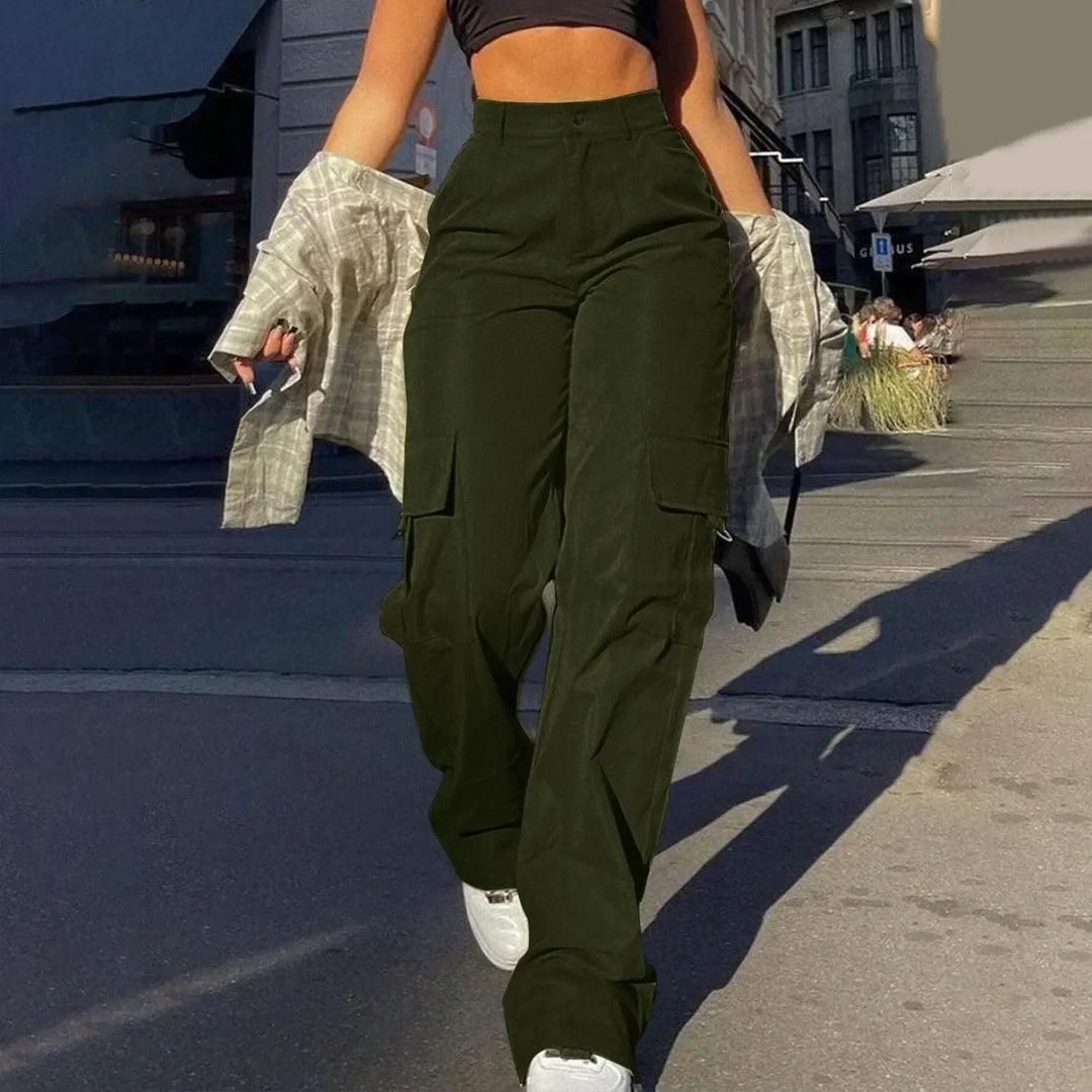 Essential women's high waist wide leg cargo pants, designed with utility pockets for everyday casual style.