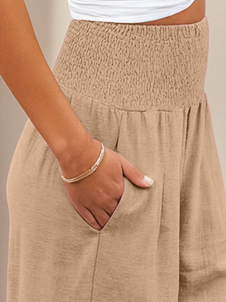 Flowy high waist wide leg pants for women, ideal for spring style and comfortable daily outfits.