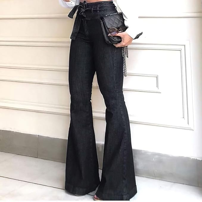 Comfortable high-waisted flare jeans for women. Sculpting denim, ideal for everyday casual style & versatile outfits.
