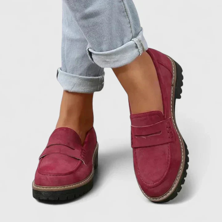 Comfortable women's Journey loafers with orthopedic support, stylish slip-on design for ergonomic daily wear.