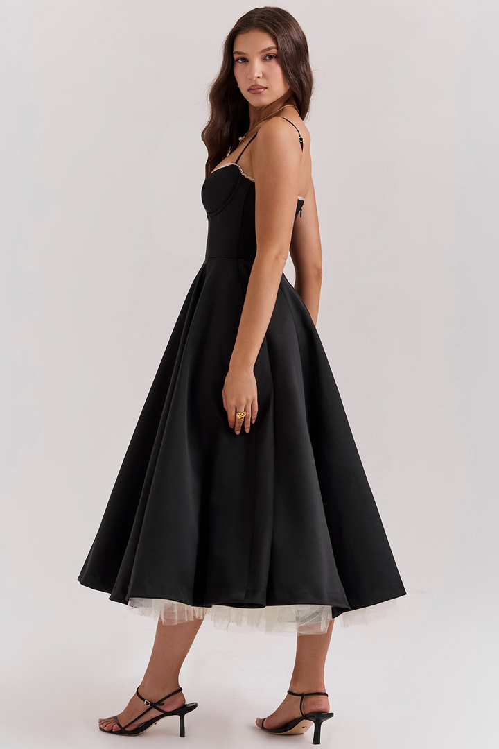 Women's elegant midi dress, sleeveless, featuring a lace-trim corset bodice, sweetheart neckline, and useful pockets.