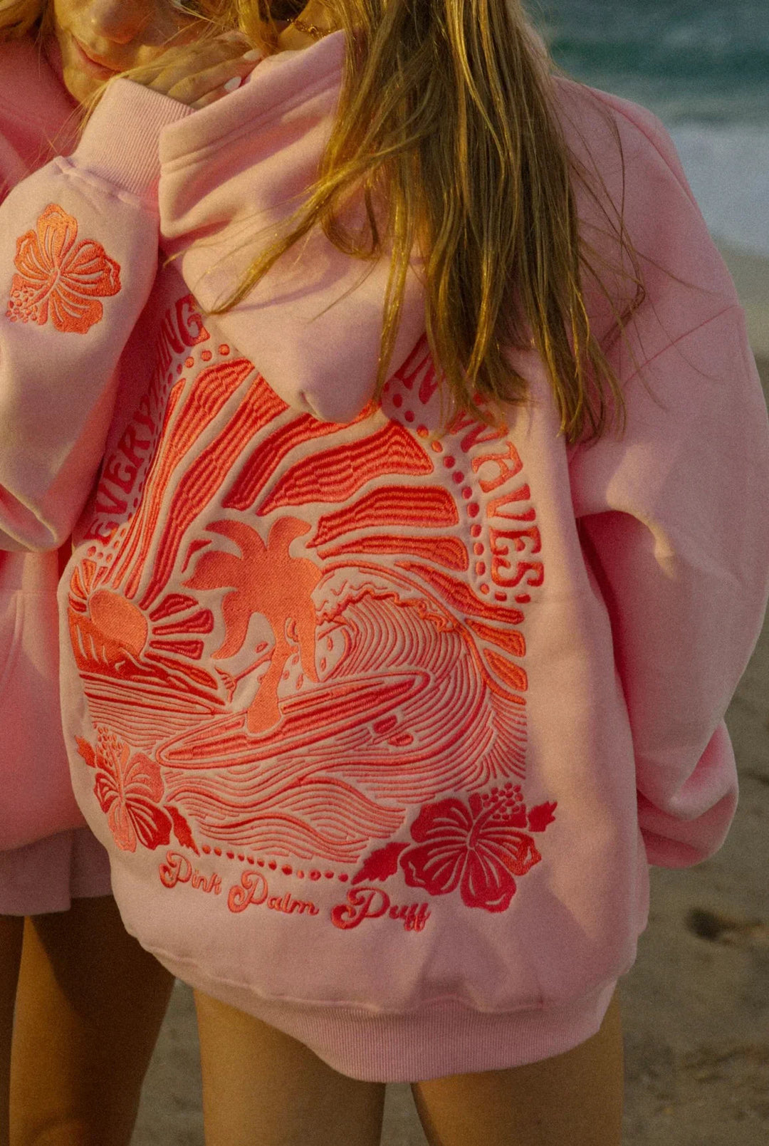 Stylish pink women's lightweight summer hoodie, breathable fabric for ultimate comfort and everyday fashion.