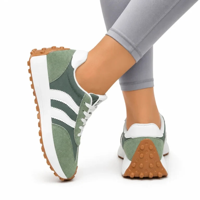 Lightweight women's sneakers, orthopedic design with arch support for daily comfort.