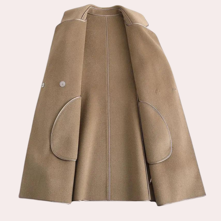 Elegant women's trenchcoat for evening wear or casual outings. Versatile, lightweight, roomy silhouette.