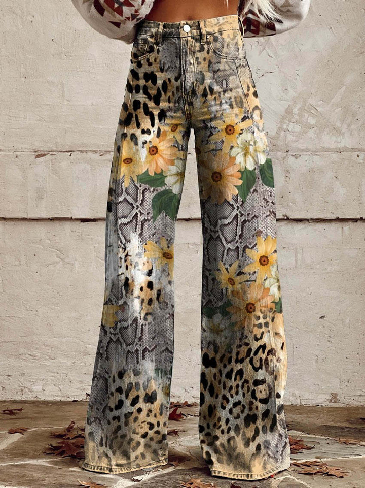 Women's leopard print casual pants, a long fit baggy and trendy design.