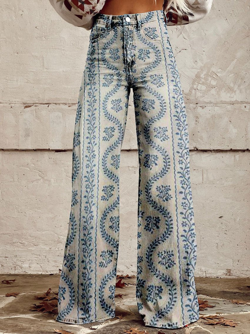 Versatile women's loose fit jeans, trendy baggy design for everyday wear.