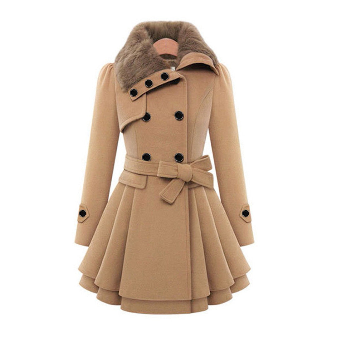 Women's long tailored coat with elegant collar, perfect for chic everyday outerwear. Sophisticated winter fashion.
