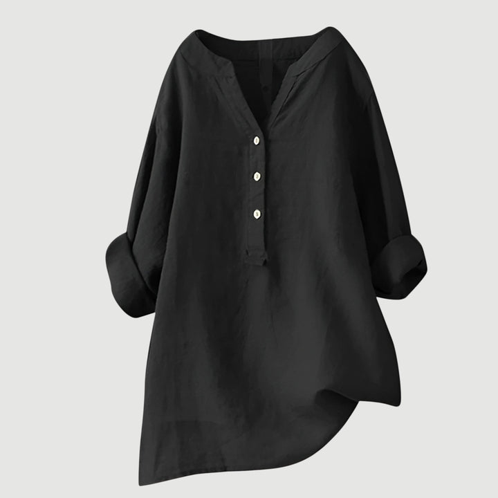 Comfortable plus size loose fit blouse, stylish and airy for women's everyday fashion.