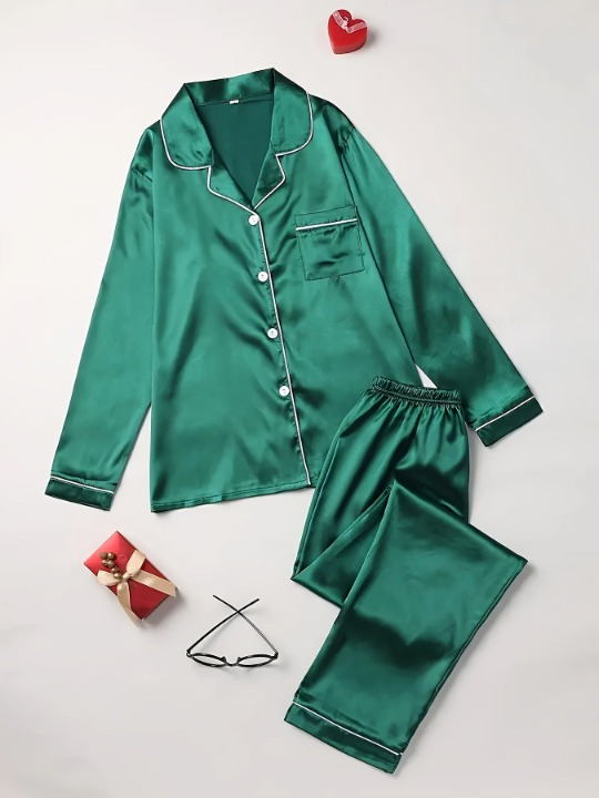 Elegant women's silk sleepwear, a soft two-piece set designed for ultimate comfort and style.