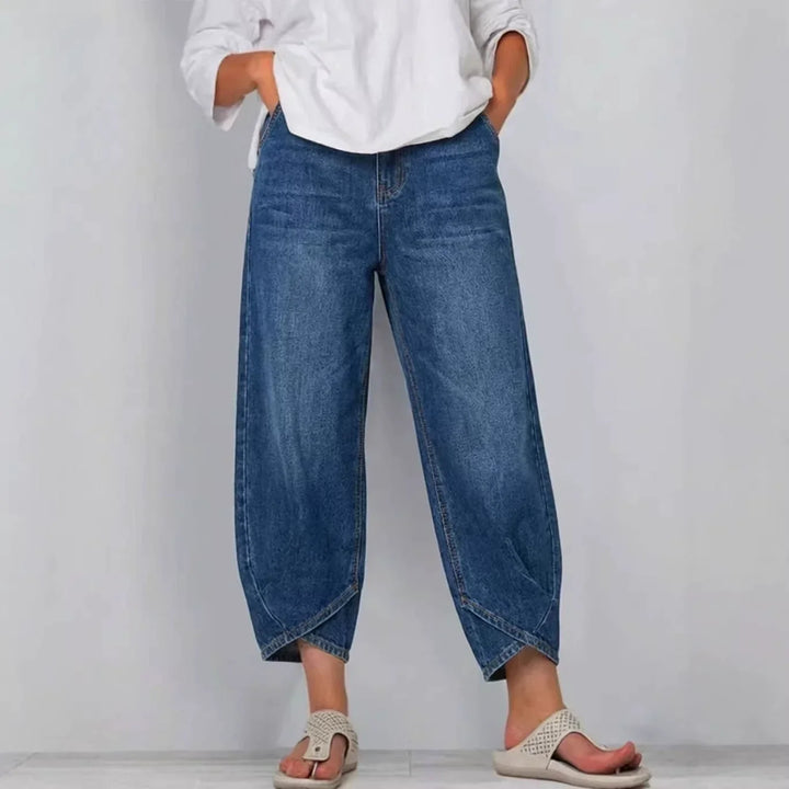 Women's mid-rise barrel leg cropped denim jeans. Stylish & comfortable casual fashion pants.